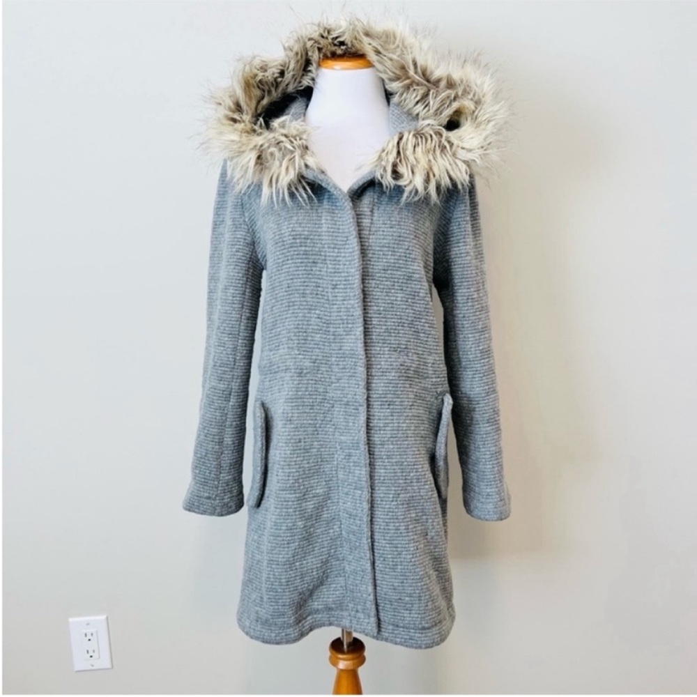 BB Dakota Gray Jacket with Cream Faux Fur